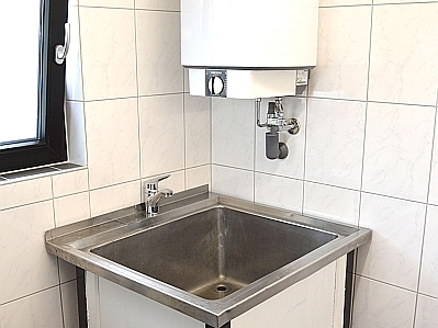 Kleines Spülhaus