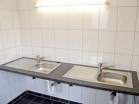 Kleines Spülhaus